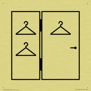 I065 Large Changing room